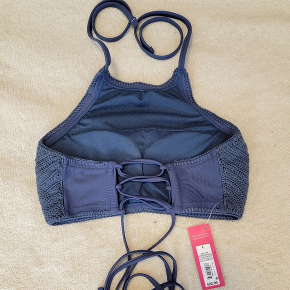 Crochet High Neck Bikini Top - Picture 5 of 7